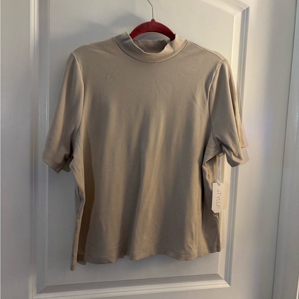 Stylus Women's Creamy Tan Mock Neck Short Sleeve Top sz 1X NWT